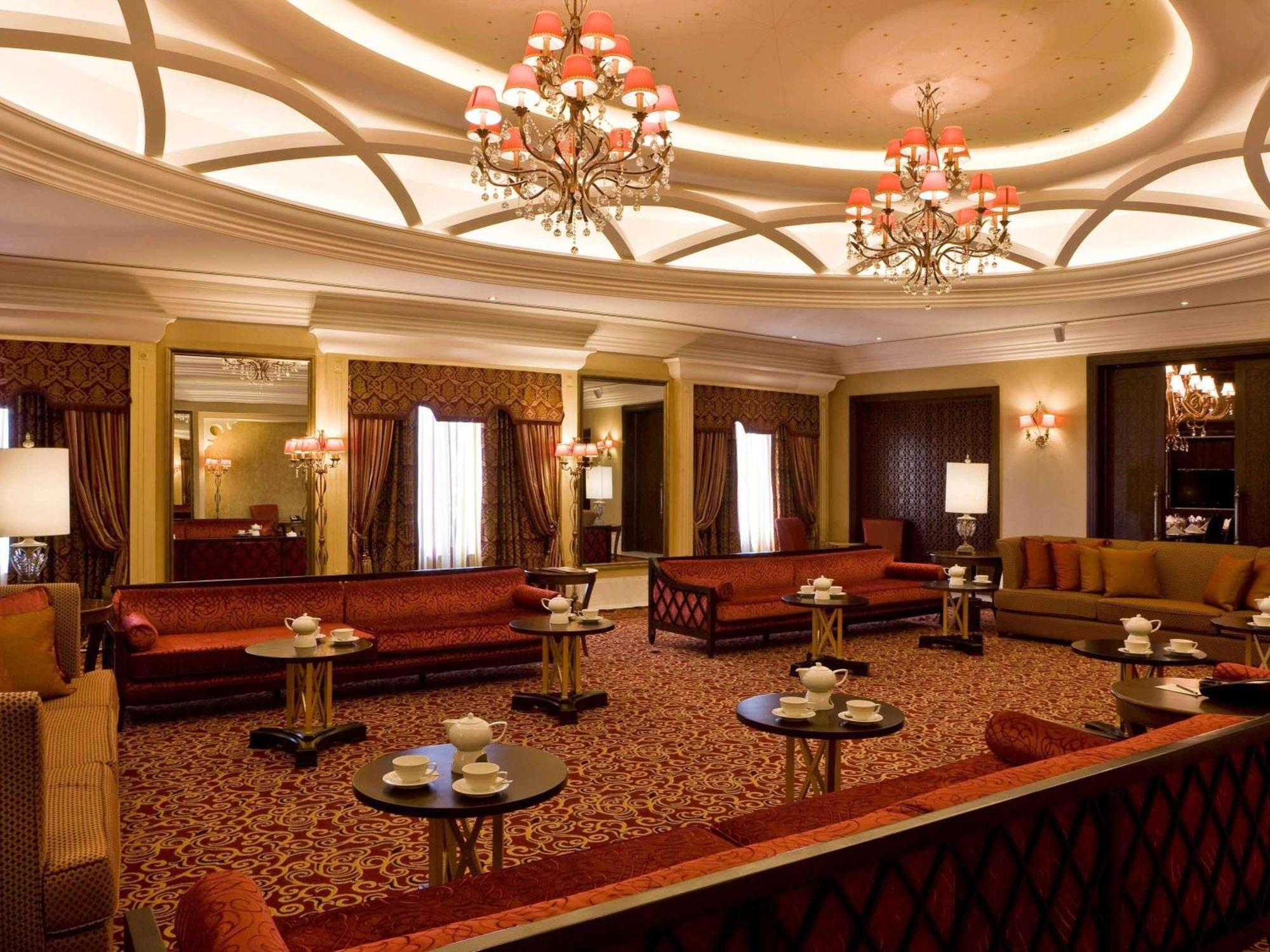 Suite Royale 2 Chambres avec Terrasse et Piscine